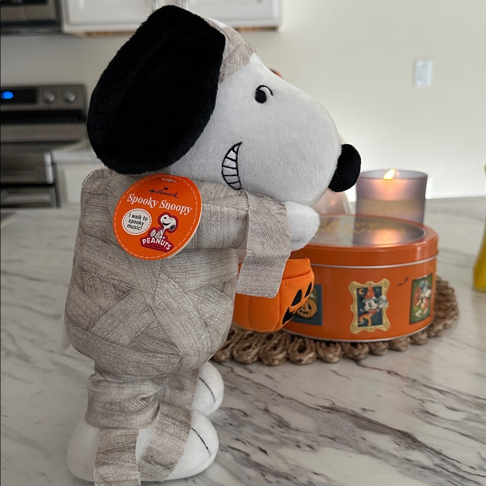 Hallmark Spooky Snoopy brand new with tags from a smoke free home